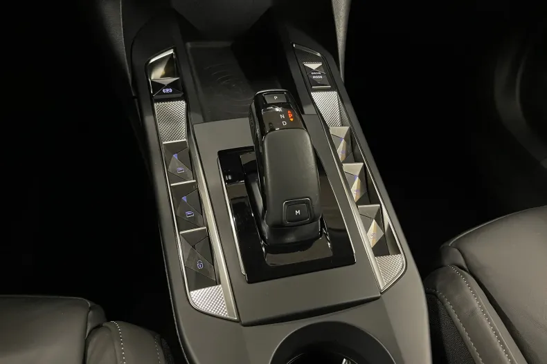 DS Automobiles DS 3 Crossback din 2019 cu 40.176 km - oferta DSA134807 - foto 25