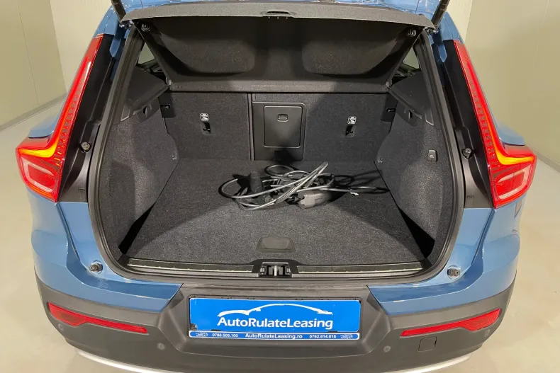 Volvo XC40 din 2023 cu 142.610 km - oferta VOL134808 - foto 12