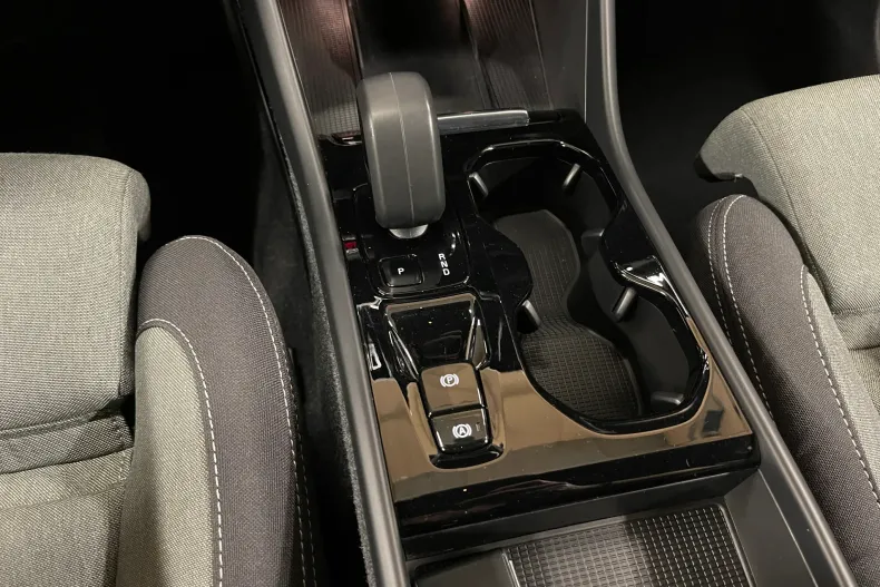 Volvo XC40 din 2023 cu 142.610 km - oferta VOL134808 - foto 21