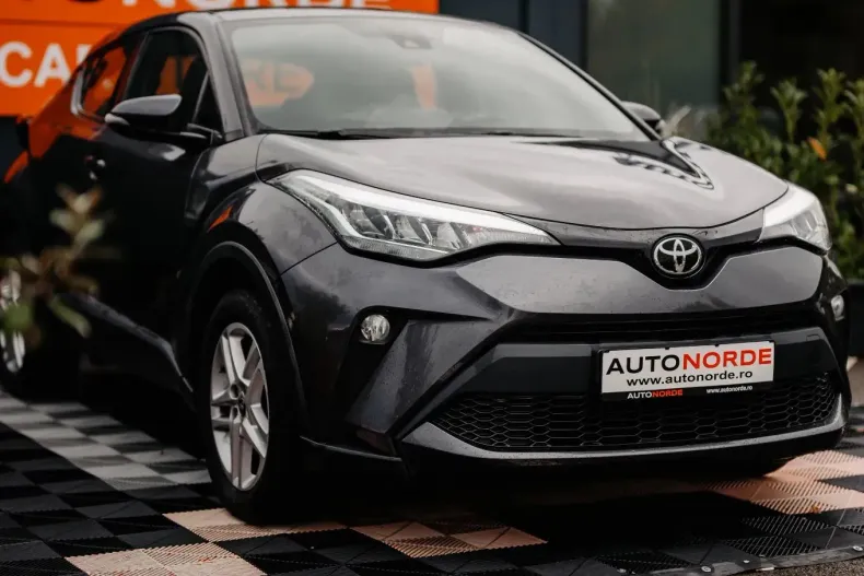 Toyota C-HR din 2019 cu 50.727 km - oferta TOY134815 - foto 1