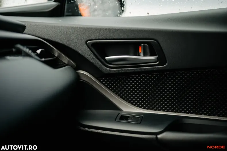 Toyota C-HR din 2019 cu 50.727 km - oferta TOY134815 - foto 32