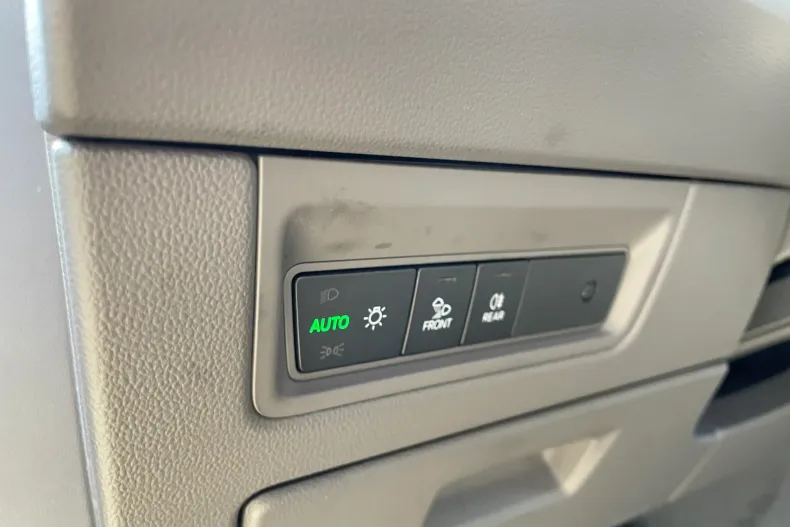 Volkswagen Touareg din 2025 cu 1 km - oferta VOL134828 - foto 12