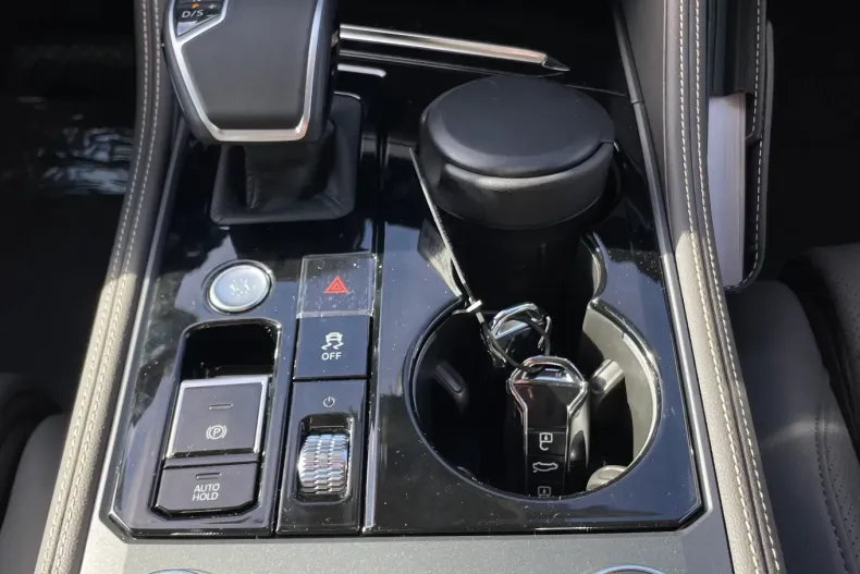 Volkswagen Touareg din 2025 cu 1 km - oferta VOL134828 - foto 25