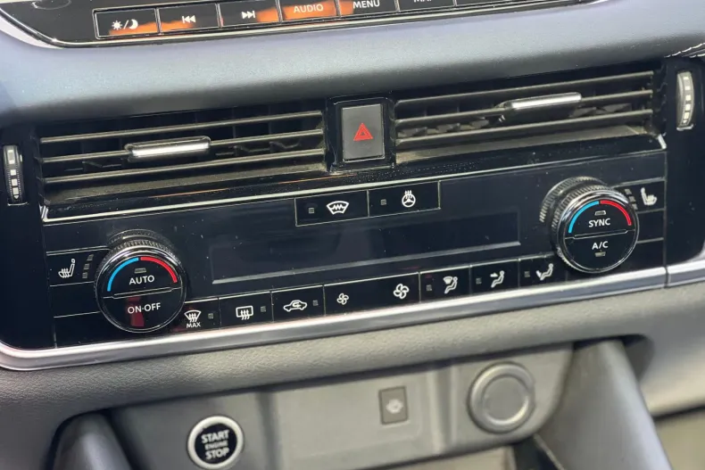 Nissan Qashqai din 2022 cu 62.000 km - oferta NIS134847 - foto 16