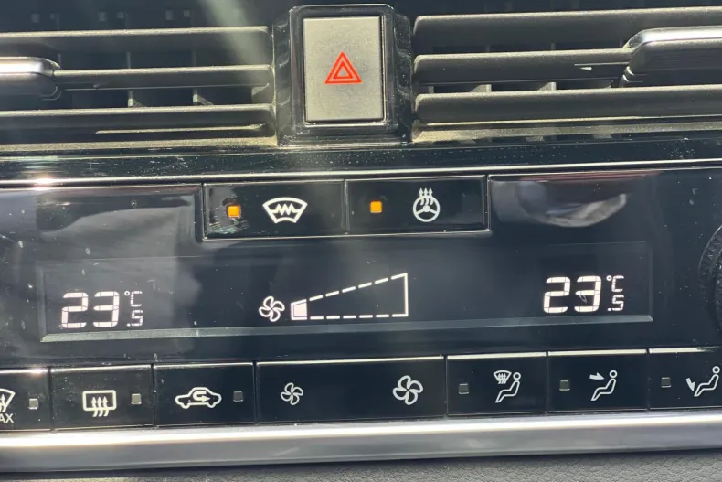 Nissan Qashqai din 2022 cu 62.000 km - oferta NIS134847 - foto 27