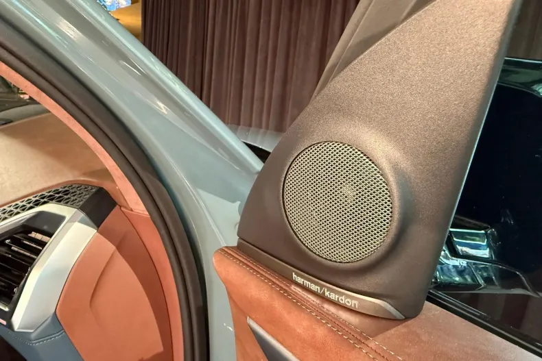 BMW XM din 2023 cu 30.900 km - oferta BMW134859 - foto 38