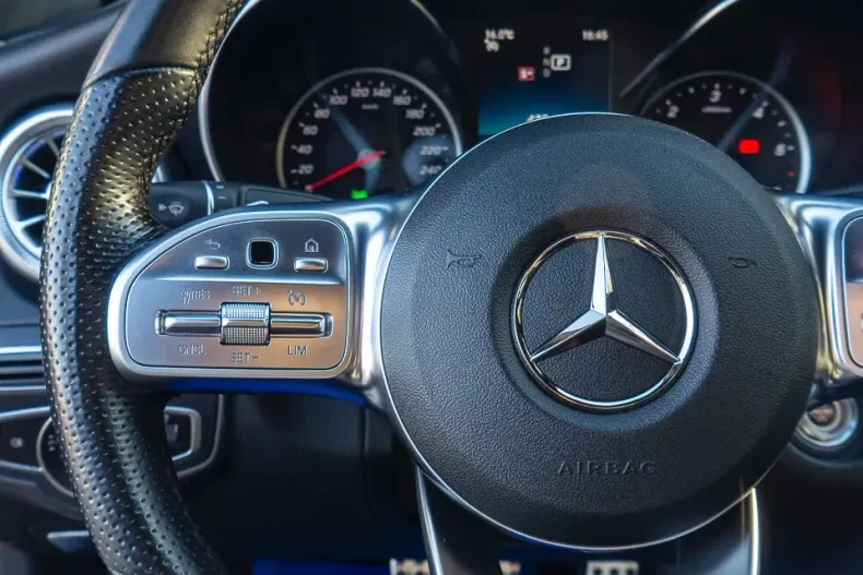 Mercedes-Benz C din 2019 cu 70.840 km - oferta MER134866 - foto 24