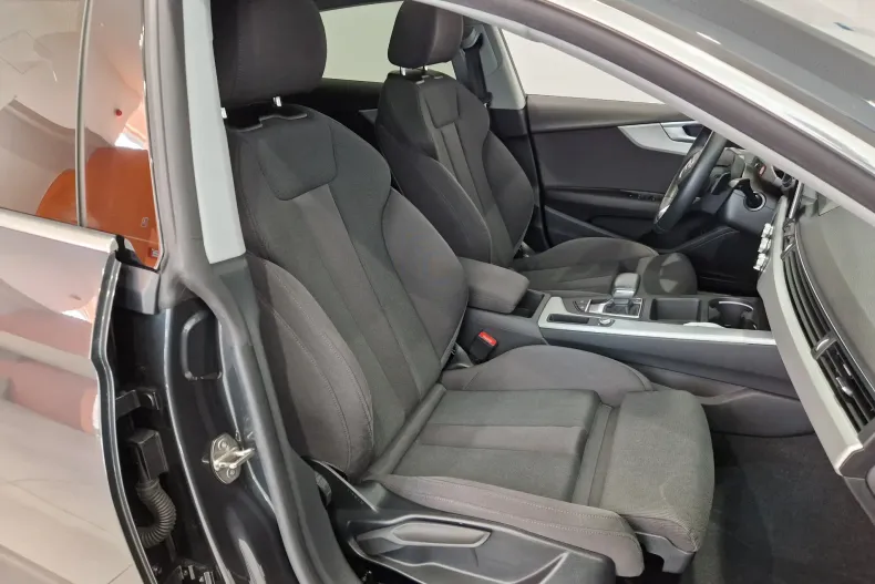 Audi A5 din 2021 cu 98.451 km - oferta AUD134903 - foto 13