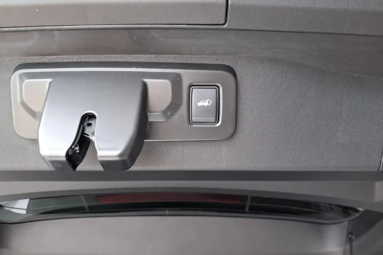 Renault Scenic din 2024 cu 4.148 km - oferta REN134908 - foto 14