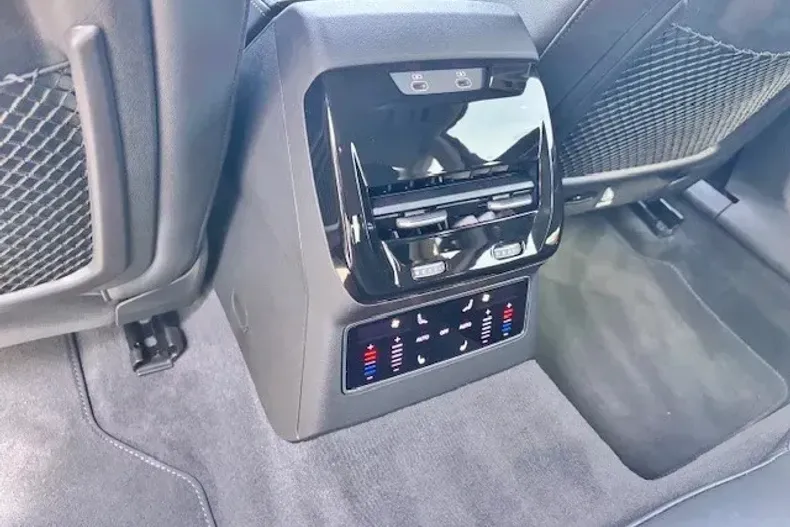 Audi A6 din 2025 cu 3.900 km - oferta AUD134911 - foto 9