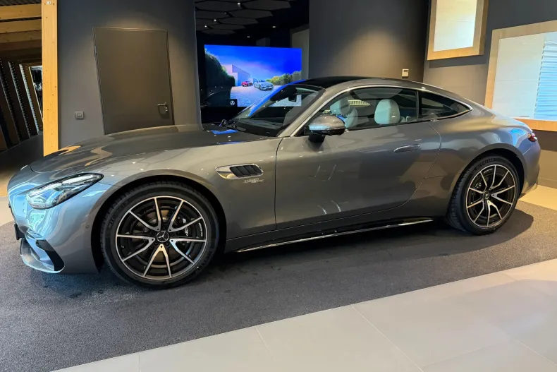 Mercedes-Benz AMG GT din 2025 cu 1 km - oferta MER134946 - foto 7