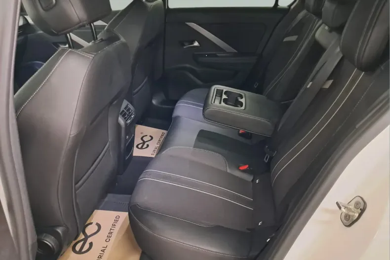 Opel Astra din 2024 cu 17.086 km - oferta OPE134965 - foto 8