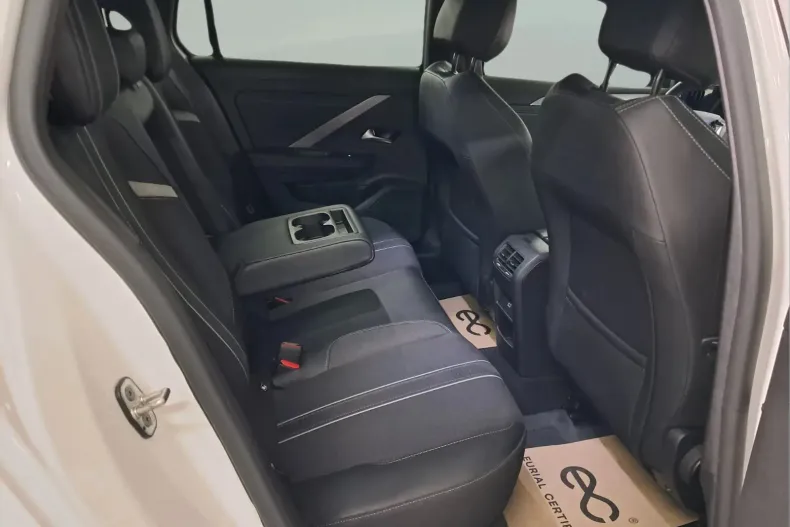 Opel Astra din 2024 cu 17.086 km - oferta OPE134965 - foto 11