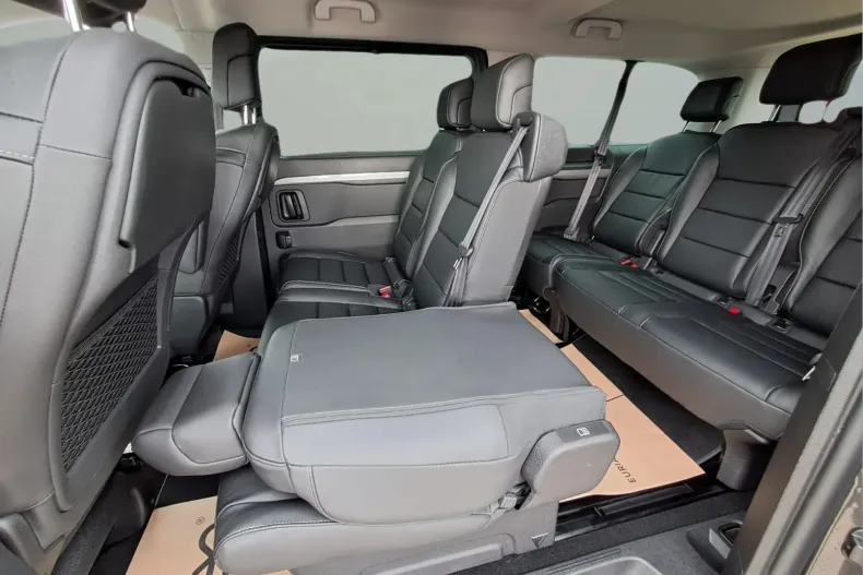 Citroën SpaceTourer din 2025 cu 3.021 km - oferta CIT134967 - foto 10