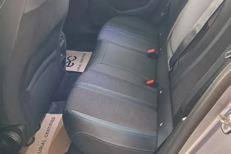 Peugeot 308 din 2023 cu 14.500 km - oferta PEU134968 - foto 8