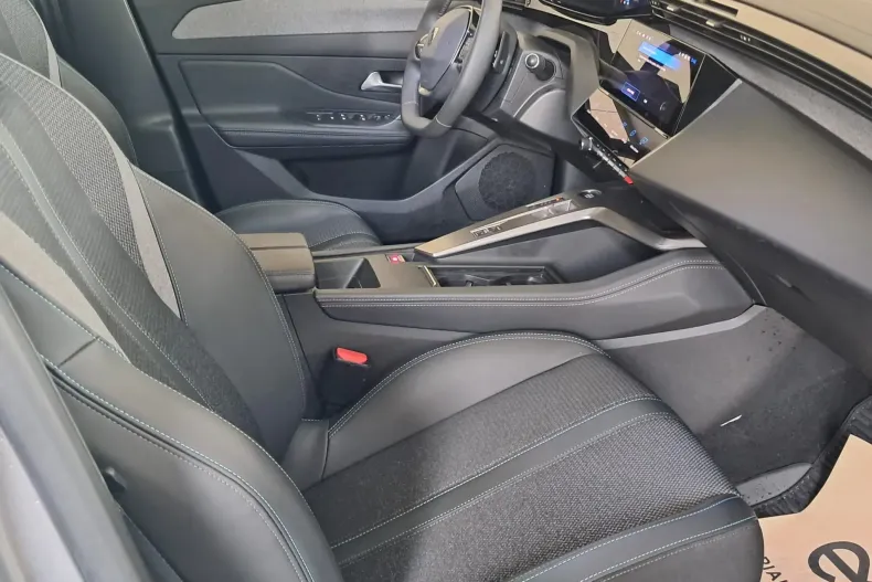 Peugeot 308 din 2023 cu 14.500 km - oferta PEU134968 - foto 10