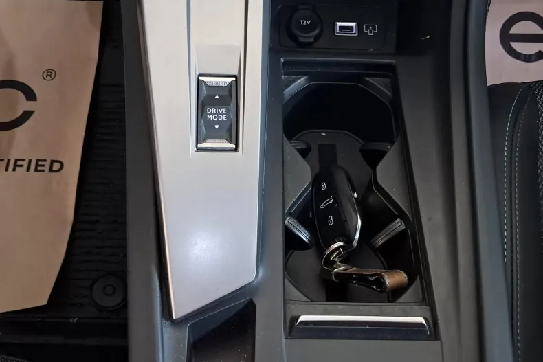 Peugeot 308 din 2023 cu 14.500 km - oferta PEU134968 - foto 14