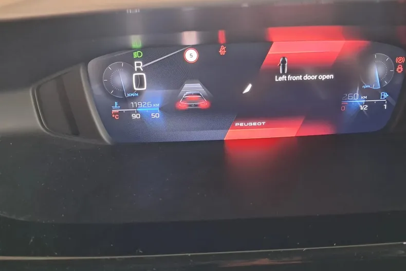 Peugeot 308 din 2023 cu 14.500 km - oferta PEU134968 - foto 18