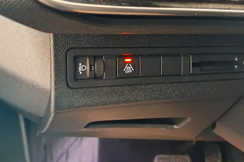 Peugeot 3008 din 2022 cu 27.090 km - oferta PEU134975 - foto 13