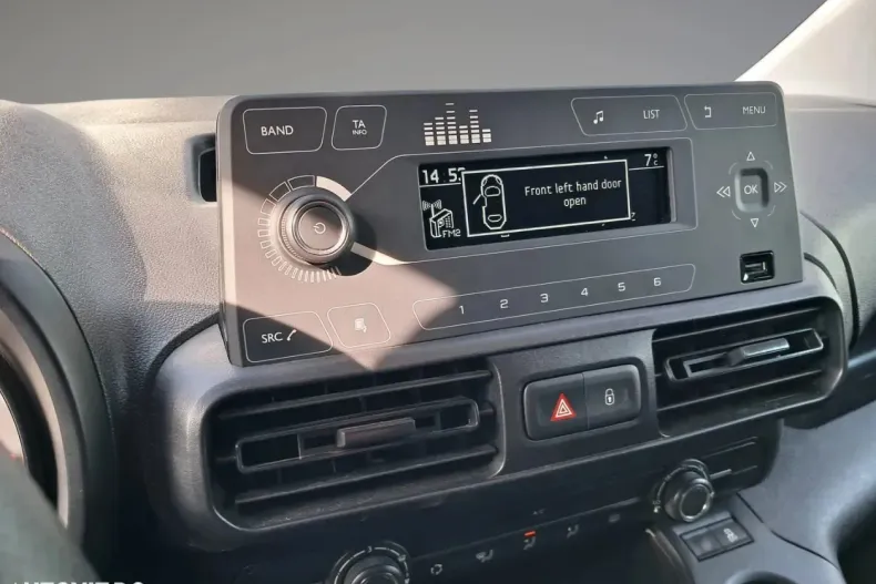 Citroën Berlingo din 2022 cu 1.526 km - oferta CIT134983 - foto 7