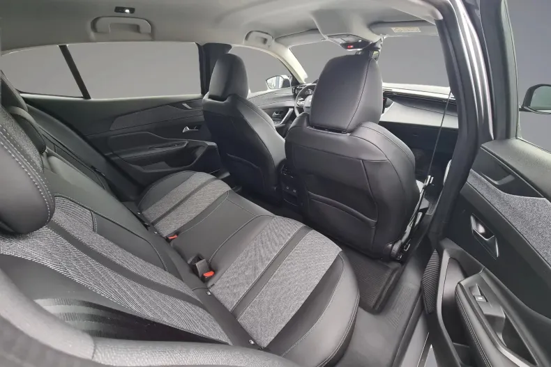 Peugeot 408 din 2023 cu 2.936 km - oferta PEU134985 - foto 7