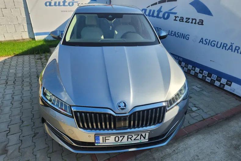 Skoda Superb din 2021 cu 34.000 km - oferta SKO135008 - foto 1