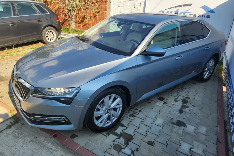 Skoda Superb din 2021 cu 34.000 km - oferta SKO135008 - foto 3