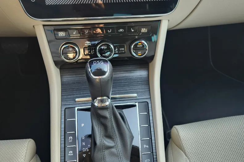 Skoda Superb din 2021 cu 34.000 km - oferta SKO135008 - foto 9