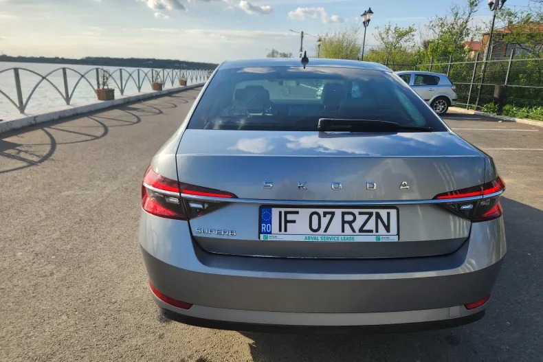 Skoda Superb din 2021 cu 34.000 km - oferta SKO135008 - foto 21