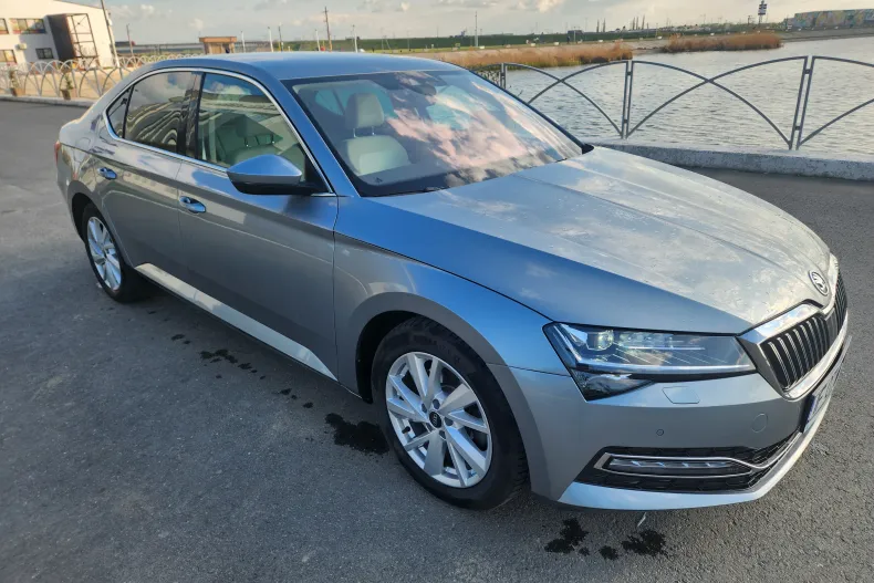 Skoda Superb din 2021 cu 34.000 km - oferta SKO135008 - foto 23