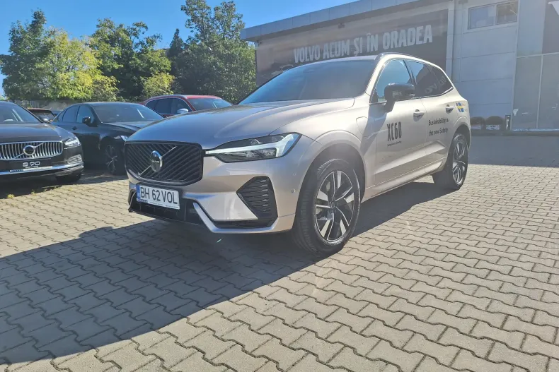 Volvo XC60 din 2025 cu 3.500 km - oferta VOL135066 - foto 2