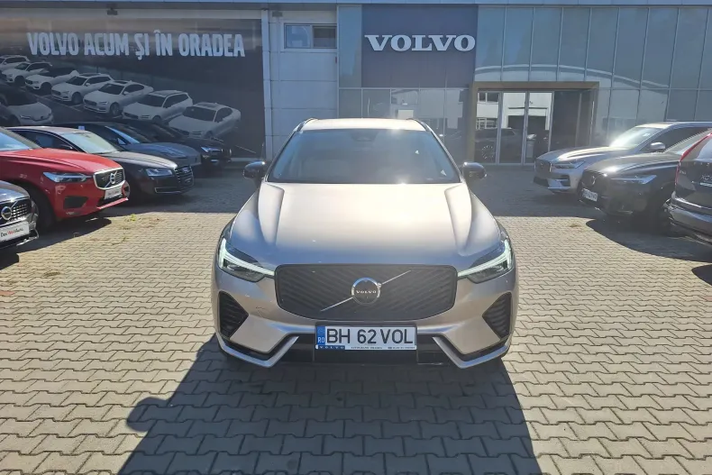 Volvo XC60 din 2025 cu 3.500 km - oferta VOL135066 - foto 3