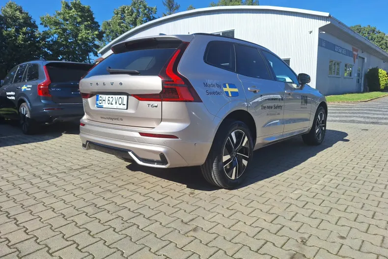 Volvo XC60 din 2025 cu 3.500 km - oferta VOL135066 - foto 10