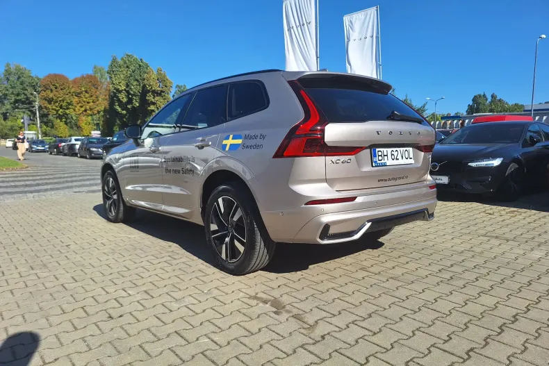 Volvo XC60 din 2025 cu 3.500 km - oferta VOL135066 - foto 14