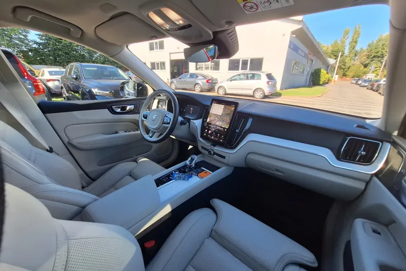 Volvo XC60 din 2025 cu 3.500 km - oferta VOL135066 - foto 17
