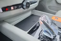 Volvo XC60 din 2025 cu 3.500 km - oferta VOL135066 - foto 33