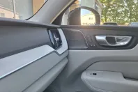 Volvo XC60 din 2025 cu 3.500 km - oferta VOL135066 - foto 34