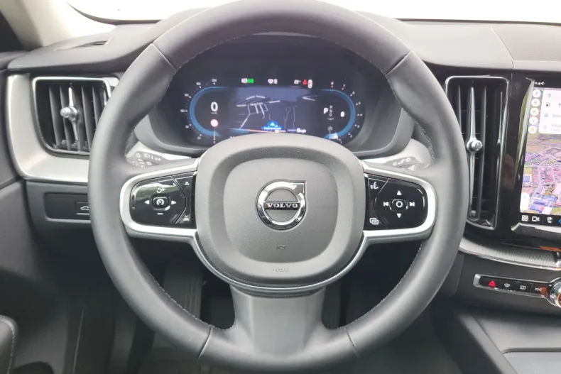 Volvo XC60 din 2025 cu 9.800 km - oferta VOL135069 - foto 15