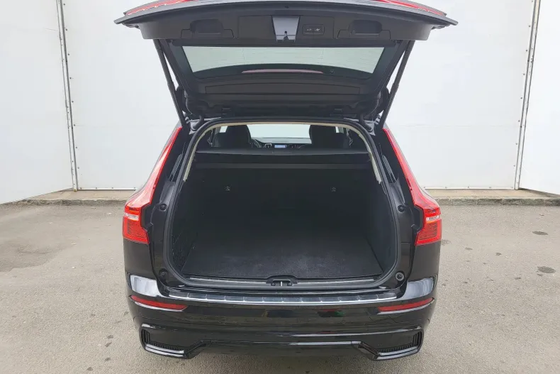 Volvo XC60 din 2025 cu 9.800 km - oferta VOL135069 - foto 23