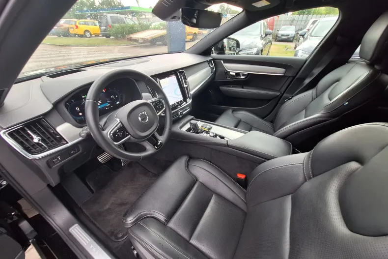 Volvo S90 din 2022 cu 71.000 km - oferta VOL135072 - foto 14