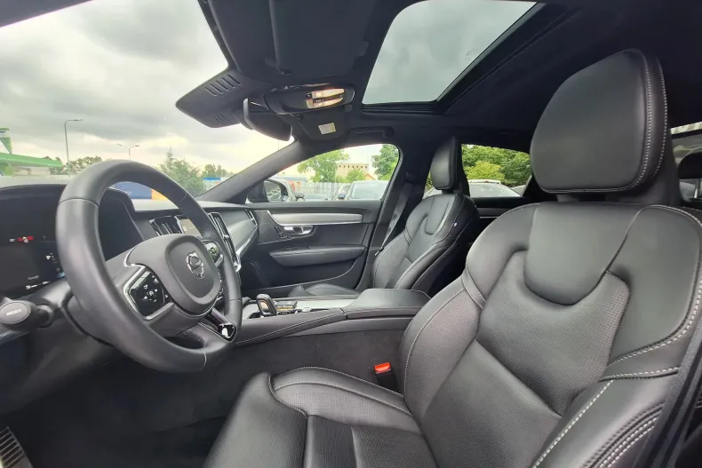 Volvo S90 din 2022 cu 71.000 km - oferta VOL135072 - foto 16