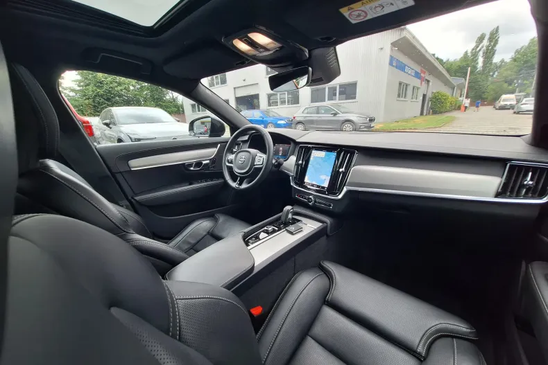 Volvo S90 din 2022 cu 71.000 km - oferta VOL135072 - foto 18