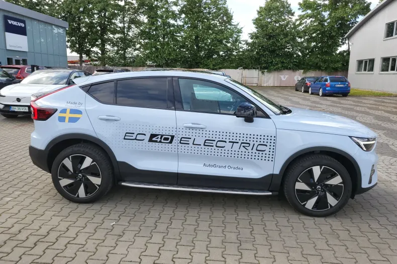 Volvo C40 din 2025 cu 5.000 km - oferta VOL135075 - foto 7