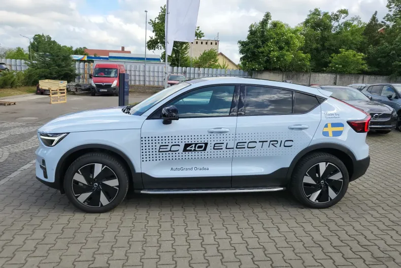 Volvo C40 din 2025 cu 5.000 km - oferta VOL135075 - foto 8