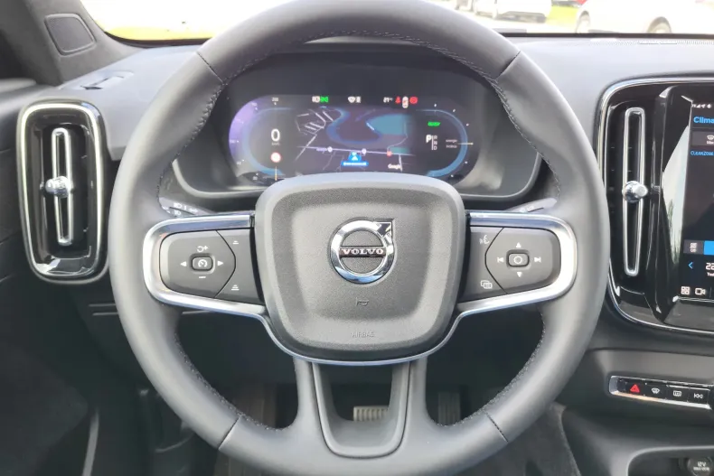 Volvo C40 din 2025 cu 5.000 km - oferta VOL135075 - foto 15