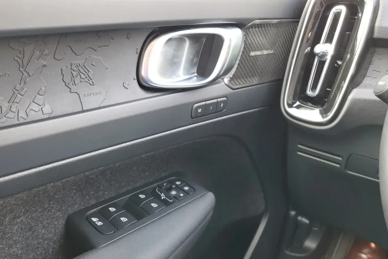 Volvo C40 din 2025 cu 5.000 km - oferta VOL135075 - foto 19