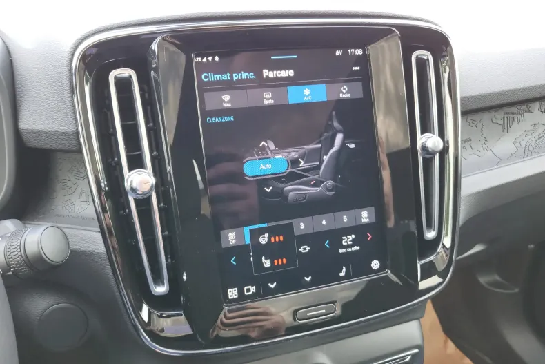 Volvo C40 din 2025 cu 5.000 km - oferta VOL135075 - foto 25