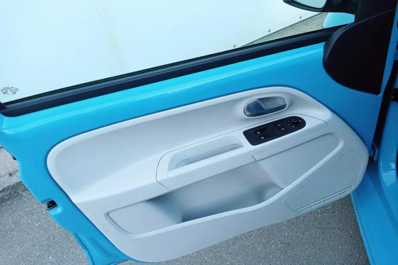 Volkswagen up! din 2019 cu 28.796 km - oferta VOL135076 - foto 12