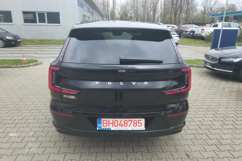 Volvo EX90 din 2025 cu 800 km - oferta VOL135077 - foto 11