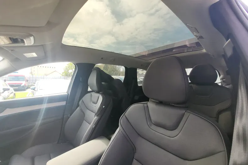 Volvo EX90 din 2025 cu 800 km - oferta VOL135077 - foto 17